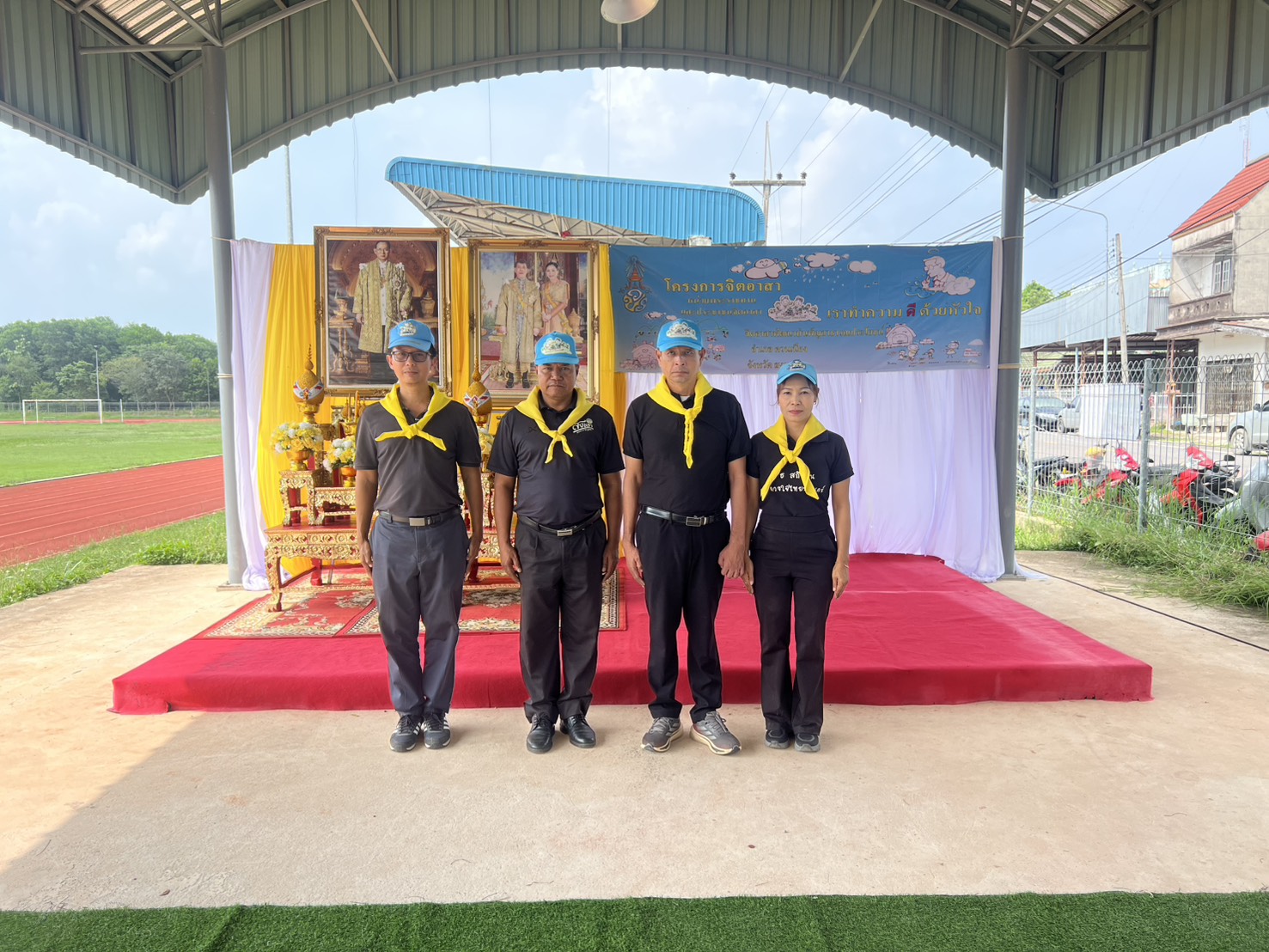 พช.ควนเนียง ร่วมกิจกรรมจิตอาสาพัฒนา ถวายเป็นพระราชกุศล เนื่องในโอกาสวันคล้ายวันสวรรคต พระบาทสมเด็จพระบรมชนกาธิเบศร มหาภูมิพลอดุลยเดชมหาราช บรมนาถบพิตร